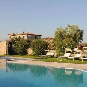 Farmház Relais Le Ginestre